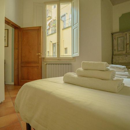 Tranquil Suite Near Museums And Train Station Флоренция Экстерьер фото