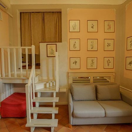 Tranquil Suite Near Museums And Train Station Флоренция Экстерьер фото