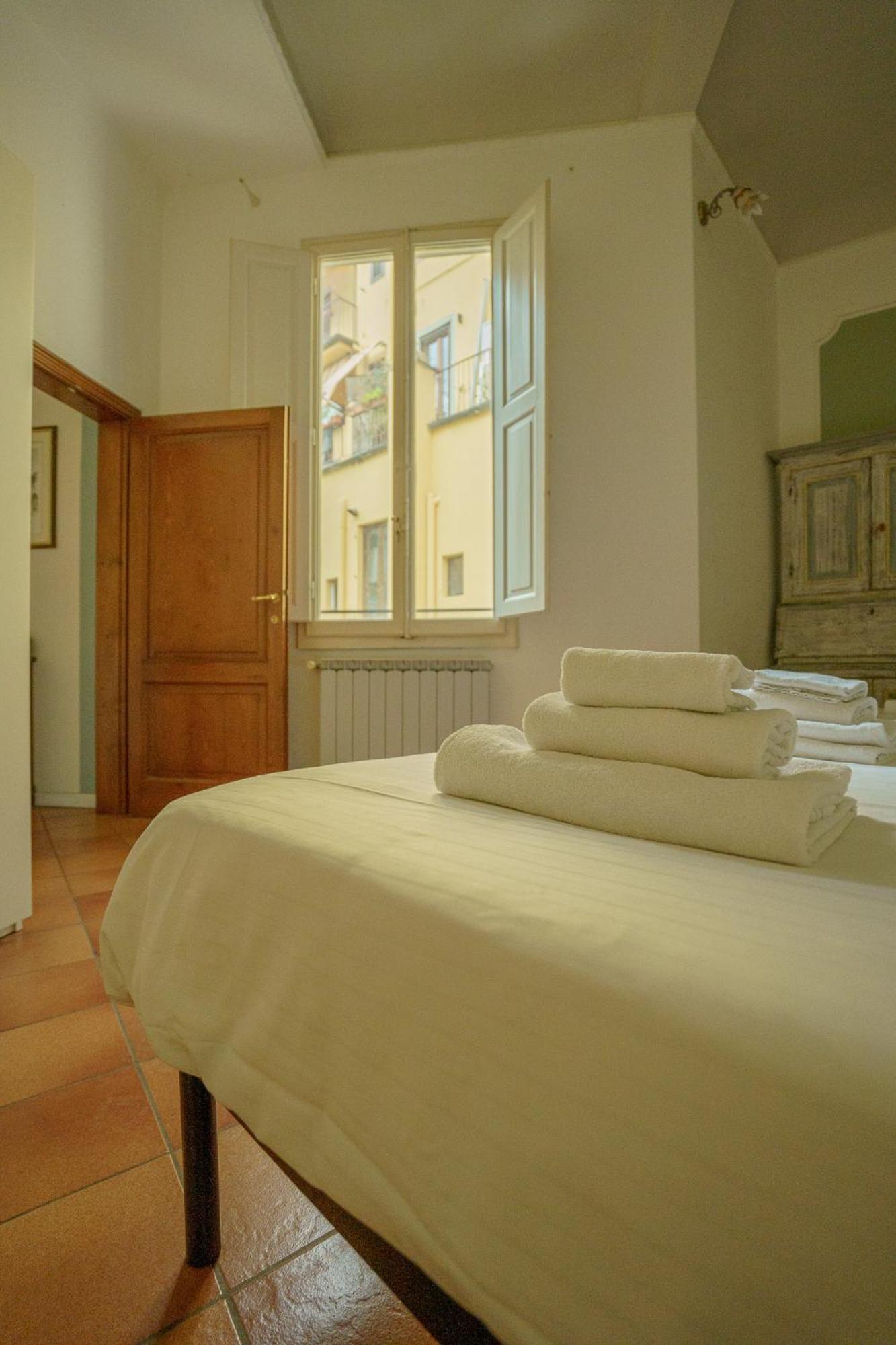 Tranquil Suite Near Museums And Train Station Флоренция Экстерьер фото