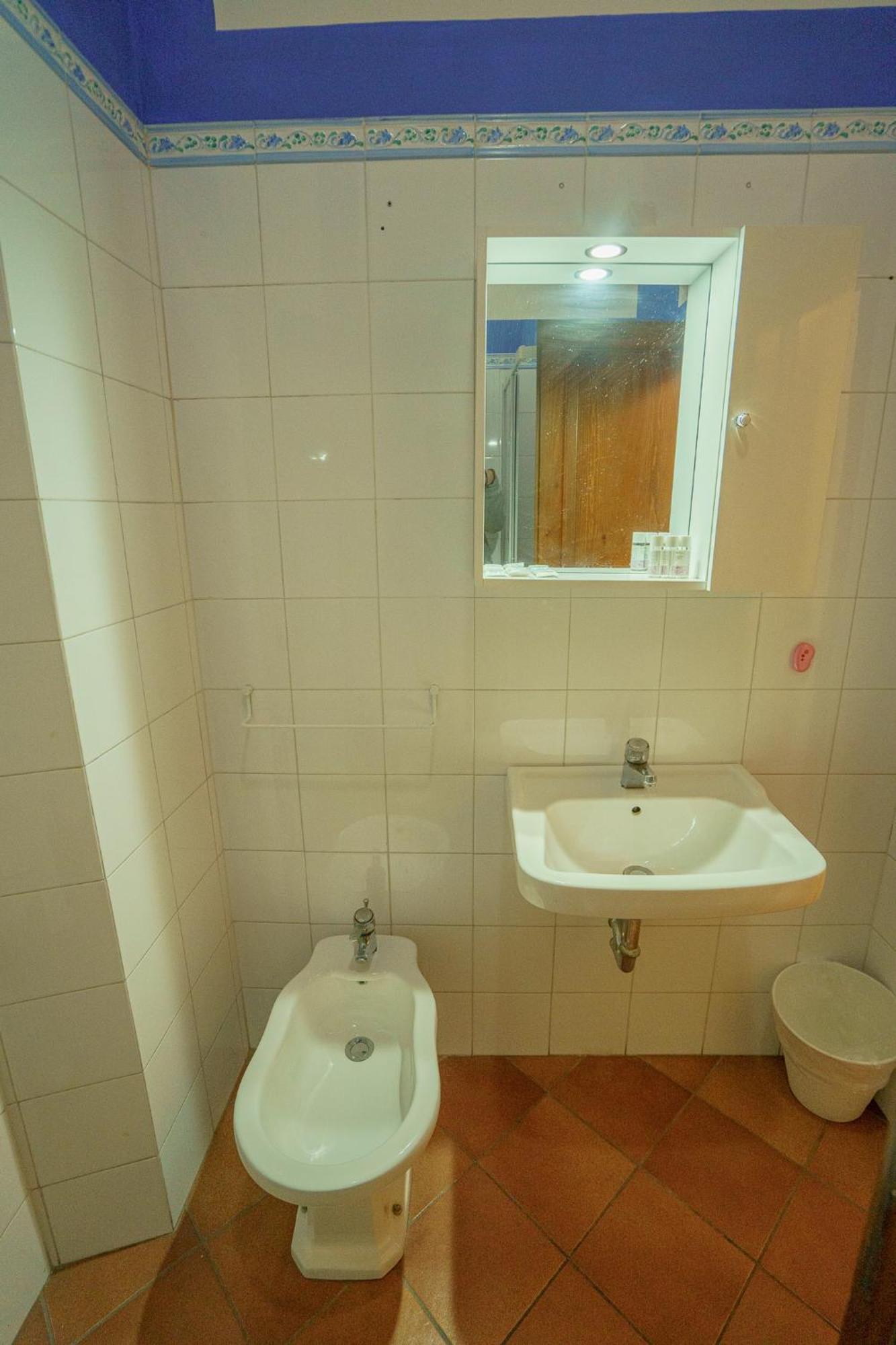 Tranquil Suite Near Museums And Train Station Флоренция Экстерьер фото