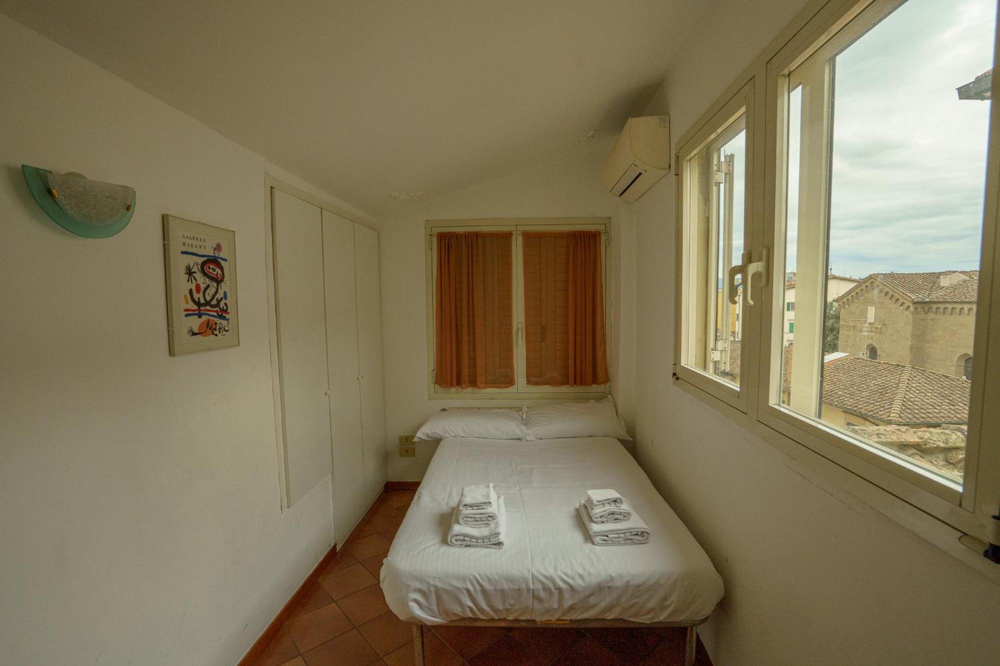 Tranquil Suite Near Museums And Train Station Флоренция Экстерьер фото