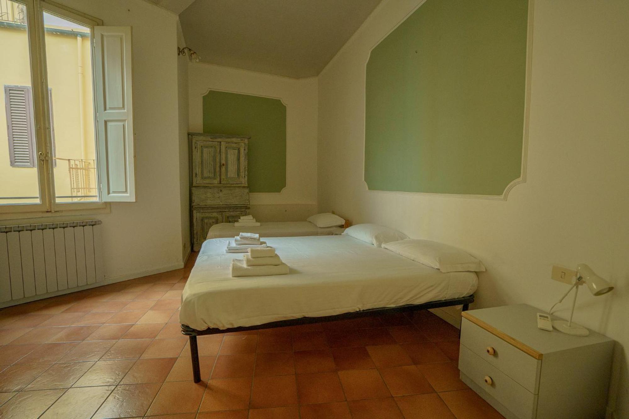 Tranquil Suite Near Museums And Train Station Флоренция Экстерьер фото