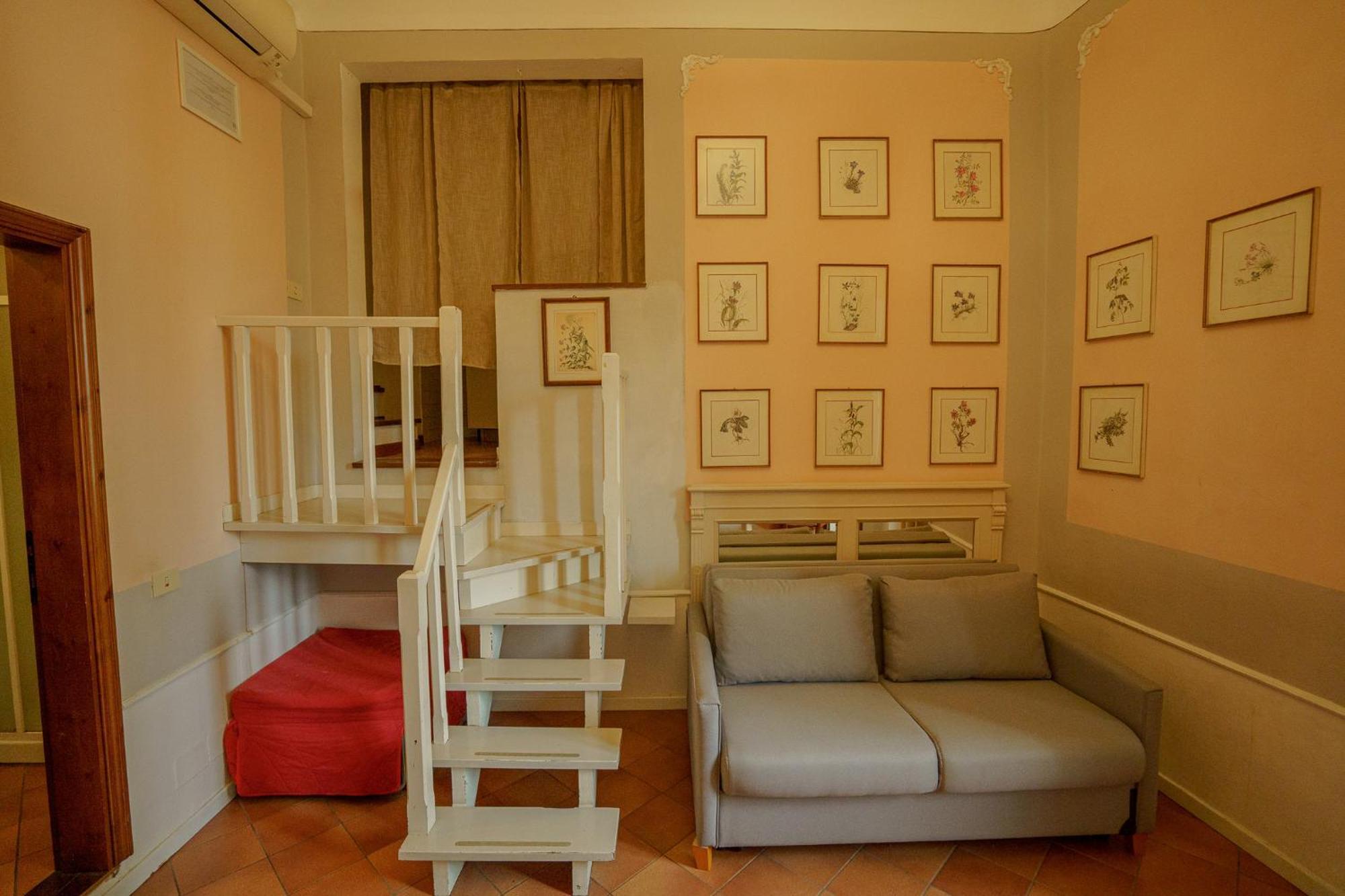 Tranquil Suite Near Museums And Train Station Флоренция Экстерьер фото